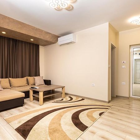 Sunny 1Bd Apartment In Old Town By Flat Mаnager Plovdiv Exteriör bild
