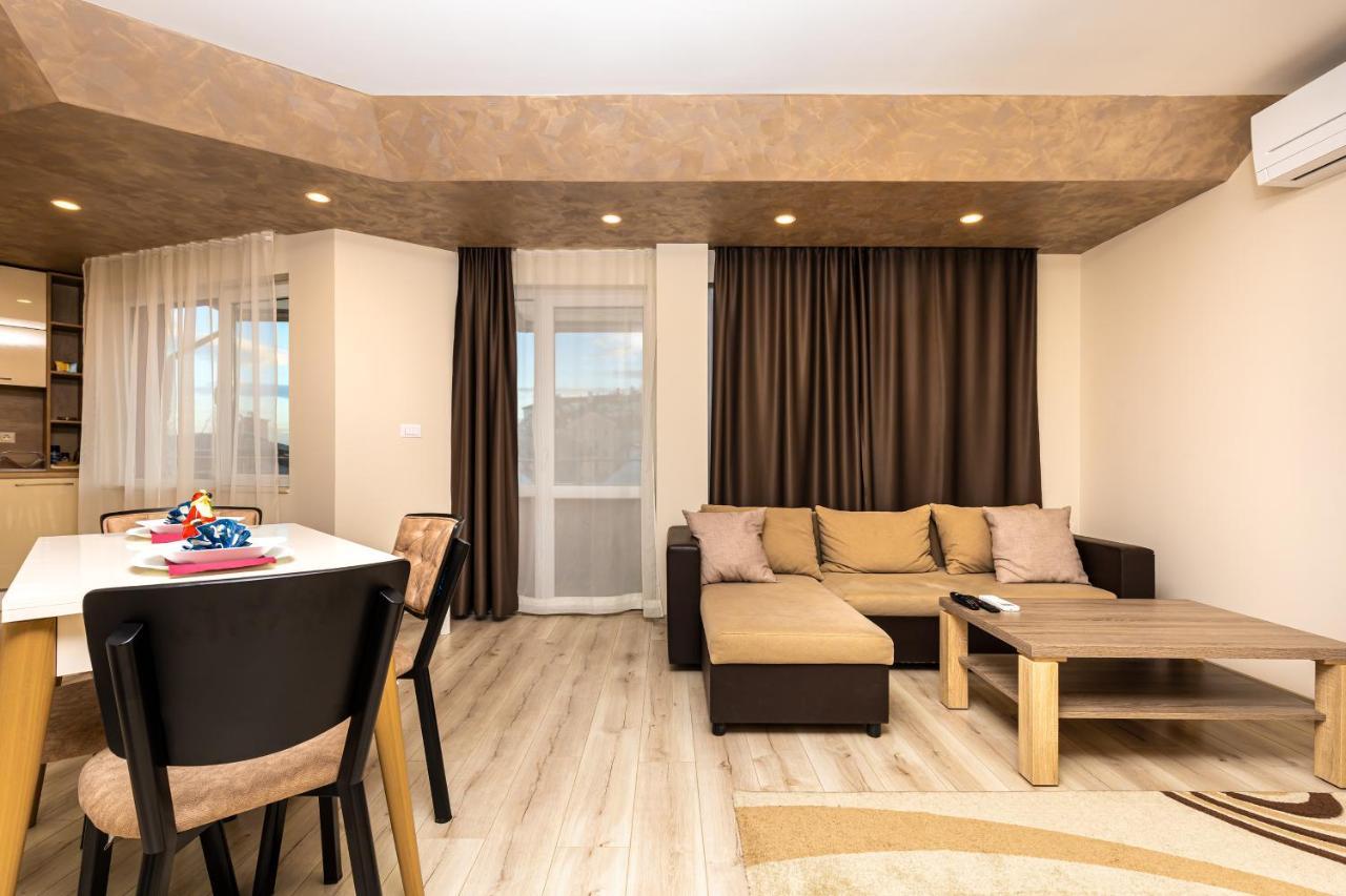 Sunny 1Bd Apartment In Old Town By Flat Mаnager Plovdiv Exteriör bild