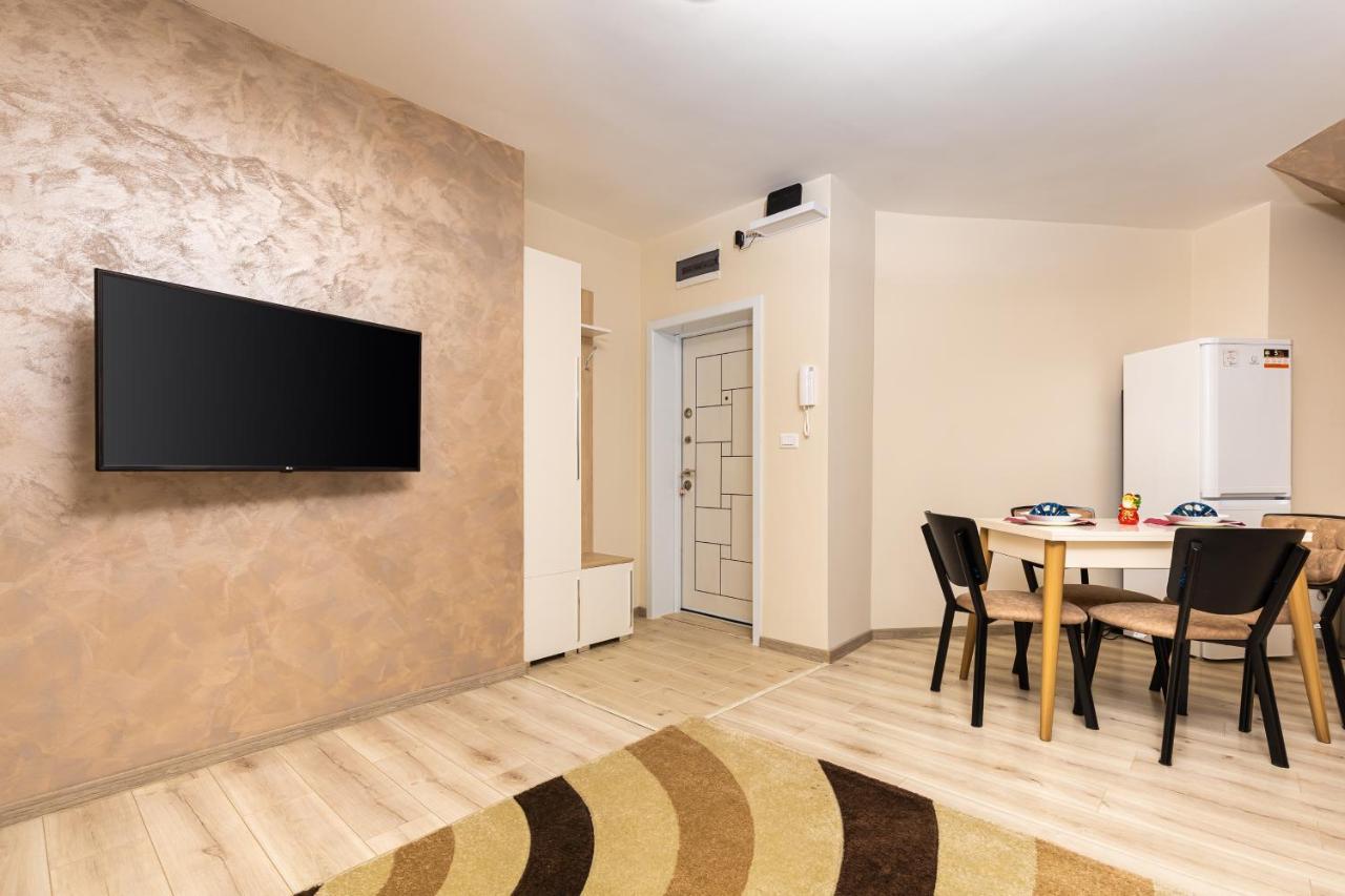 Sunny 1Bd Apartment In Old Town By Flat Mаnager Plovdiv Exteriör bild
